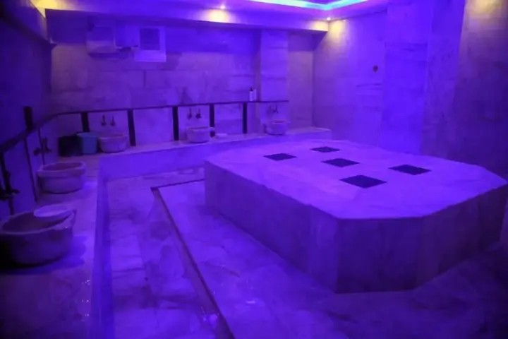 Ван: Dimet Park Hotel