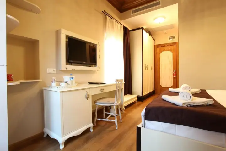 Айвалык: Orchis Hotel