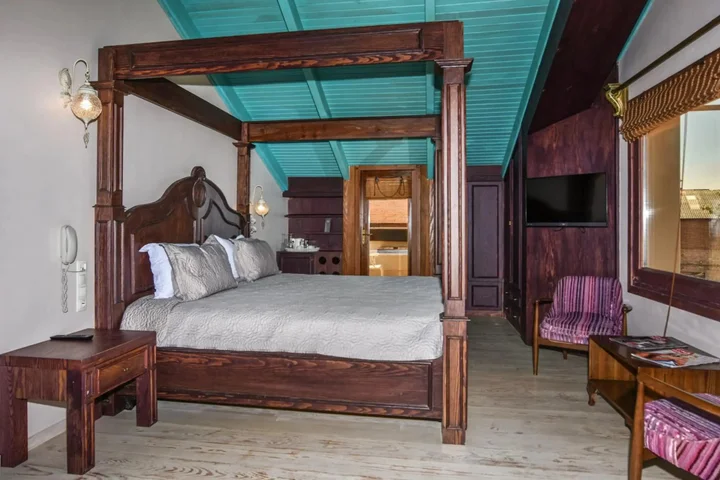 Айвалык: Orchis Hotel