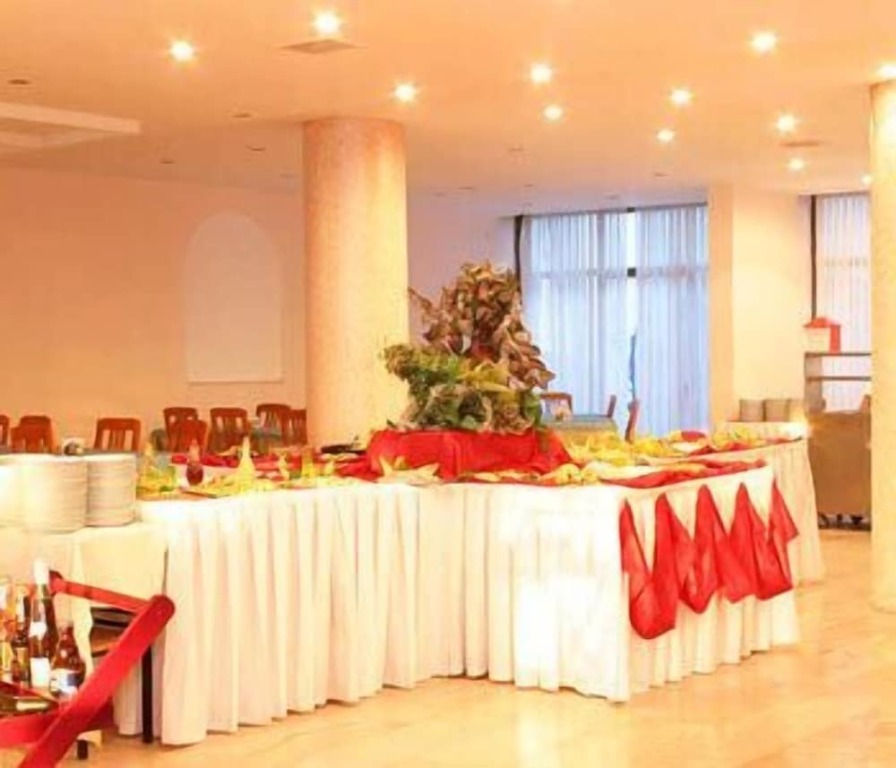 Кушадасы: Hotel Sozer