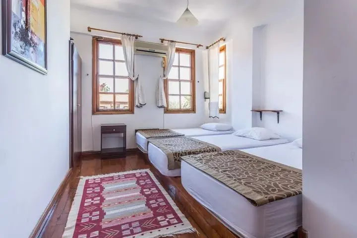 Анталья: Mavi & Ani Pansiyon