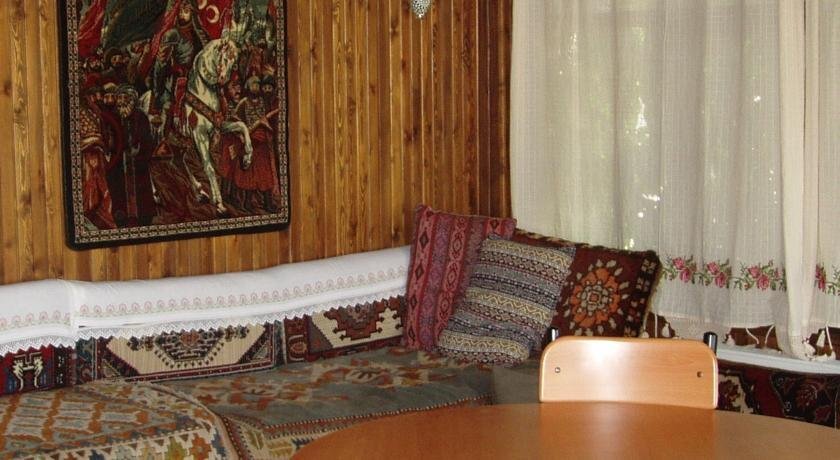 Мустафапаша: Cavit Hotel
