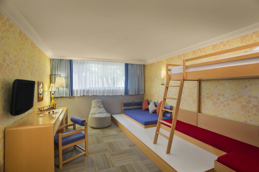 Аксу: IC Hotels Green Palace