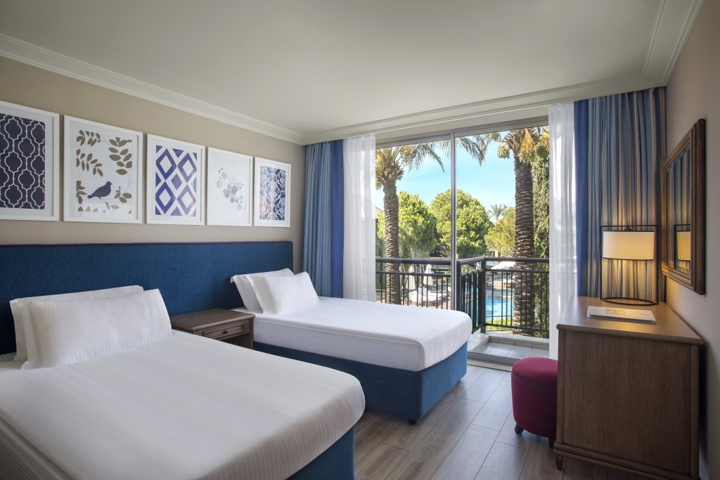 Аксу: IC Hotels Green Palace