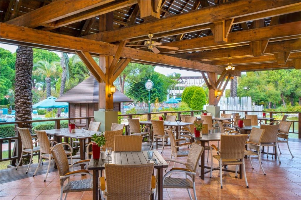 Аксу: IC Hotels Green Palace