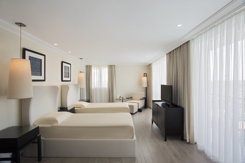 Аксу: IC Hotels Green Palace