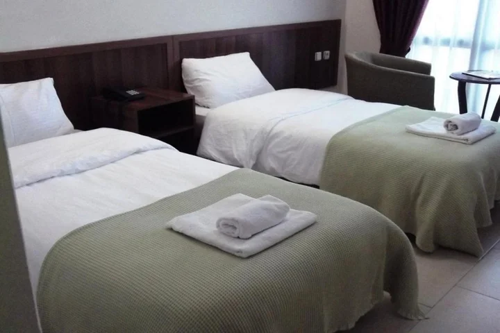 Кушадасы: West Ada Inn