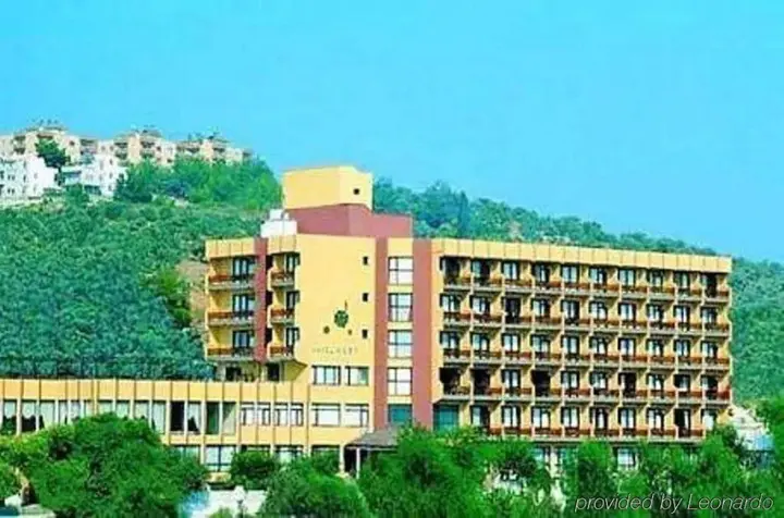Кушадасы: West Ada Inn