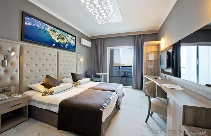 Голькой: Delta Hotels by Marriott Bodrum