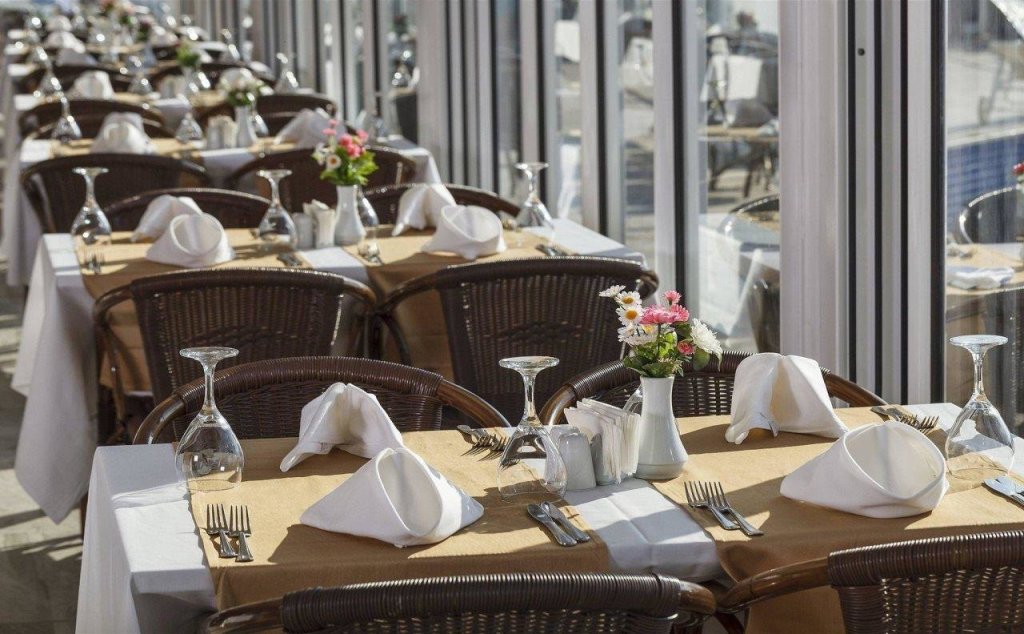 Голькой: Delta Hotels by Marriott Bodrum
