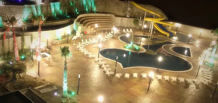 Акчакоча: Sky Tower Deluxe Hotel