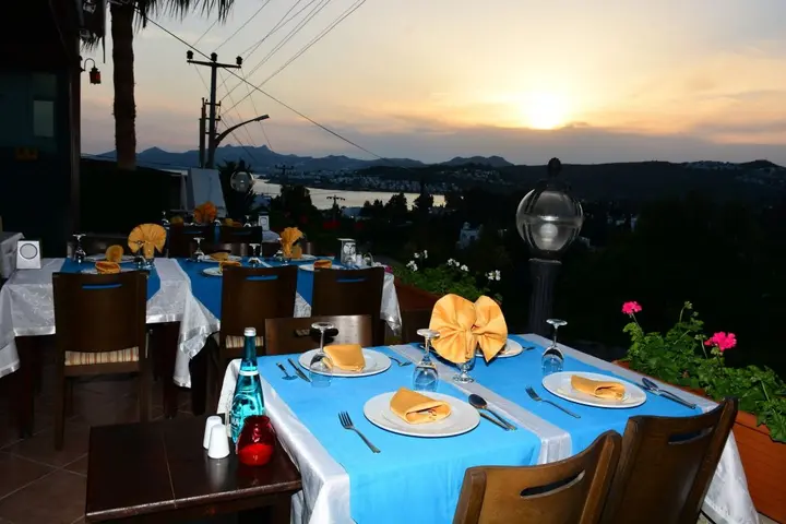 Битез: Queen Boutique Hotel