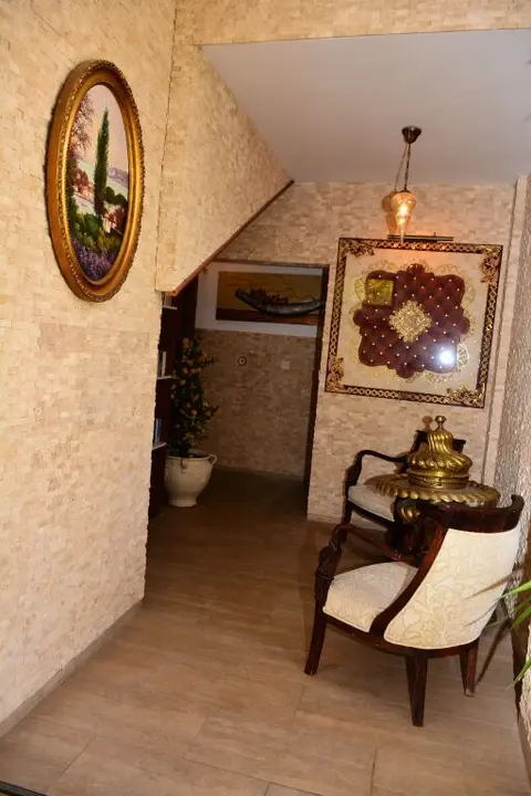 Битез: Queen Boutique Hotel
