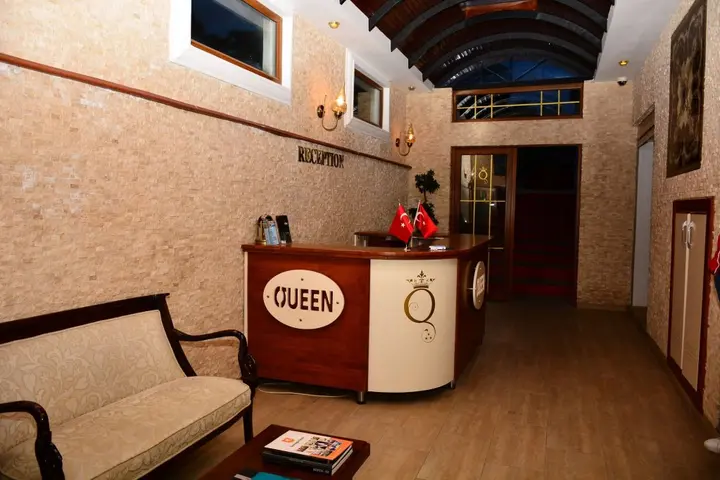 Битез: Queen Boutique Hotel