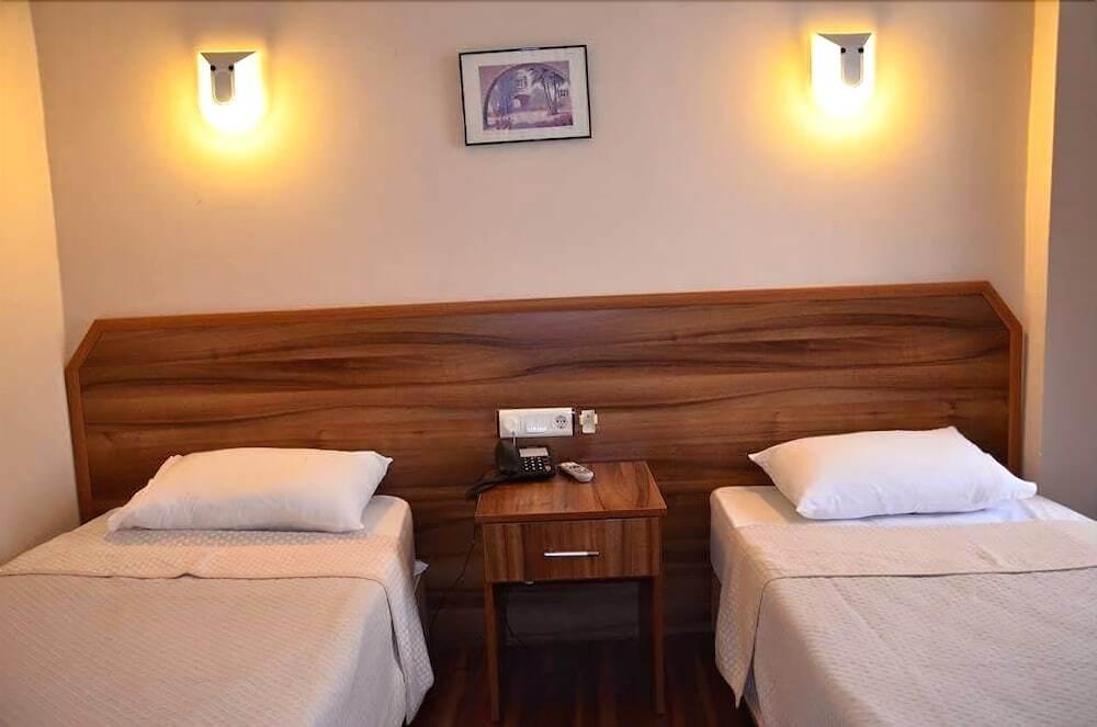 Айвалык: Jinan Berk Hotel