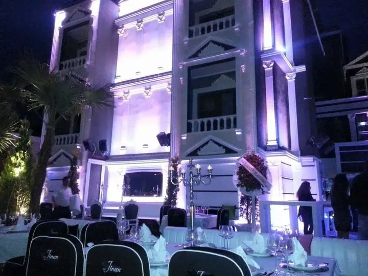 Айвалык: Jinan Berk Hotel