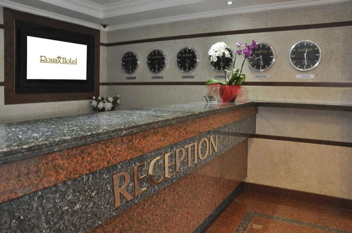 Бююкчекмедже: Ronax Hotel