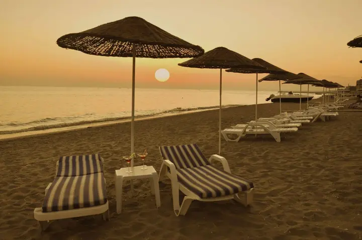 Бююкчекмедже: Ronax Hotel