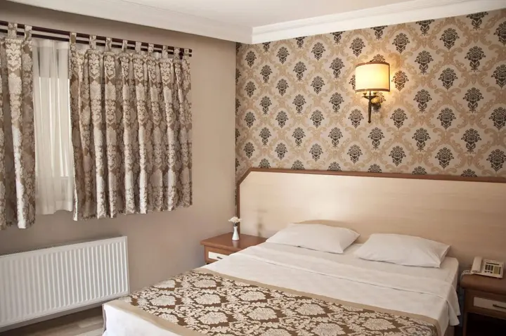 Бююкчекмедже: Ronax Hotel