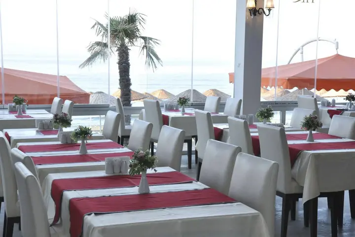 Бююкчекмедже: Ronax Hotel