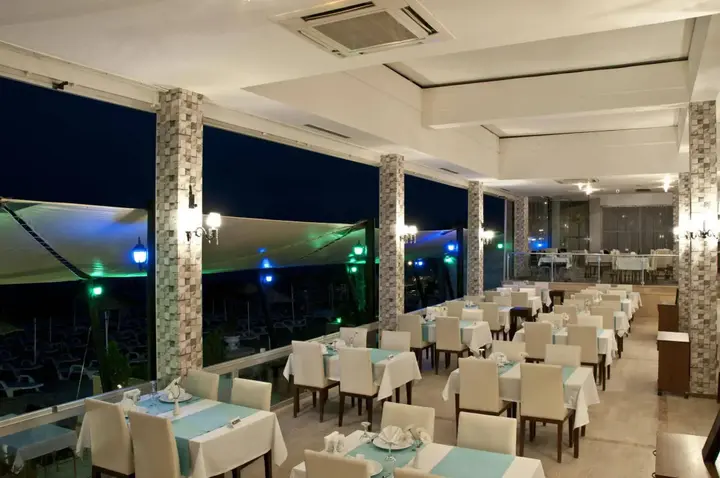 Бююкчекмедже: Ronax Hotel