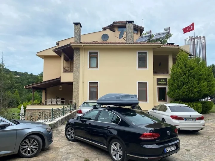 Сайл: Sarikonaklar Garden Village