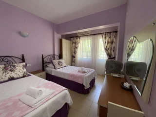 Чешме: Maviev Otel