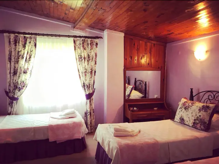 Чешме: Maviev Otel