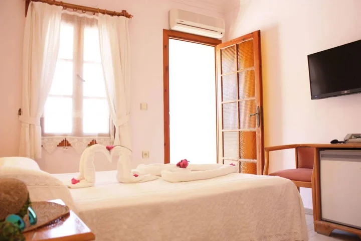 Битез: Toloman Hotel Bitez Beach