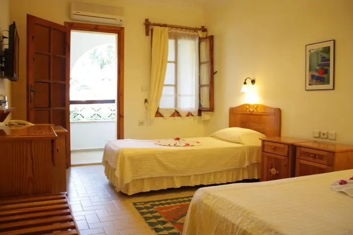 Битез: Toloman Hotel Bitez Beach