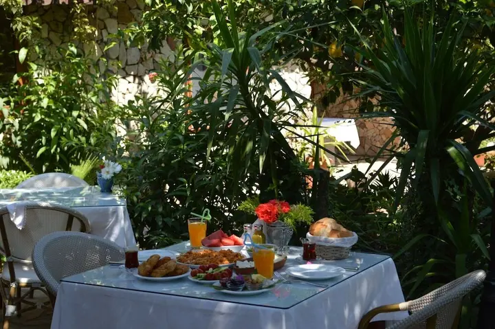 Чиралы: Hotel Villa Monte