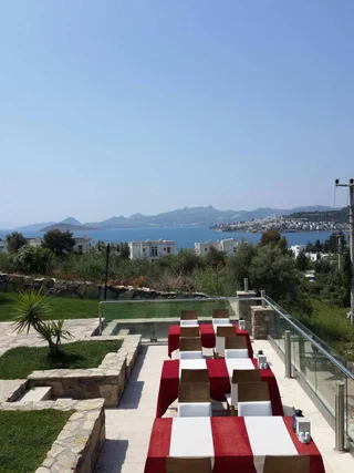 Битез: Sestra Hotel