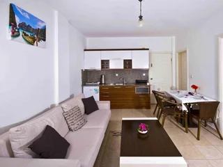 Битез: Sestra Hotel