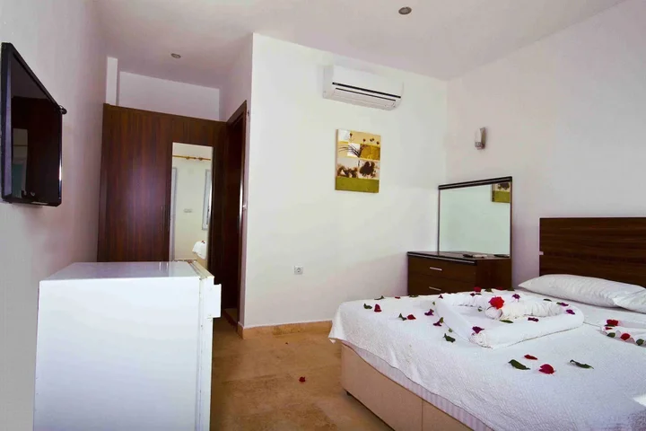 Битез: Sestra Hotel