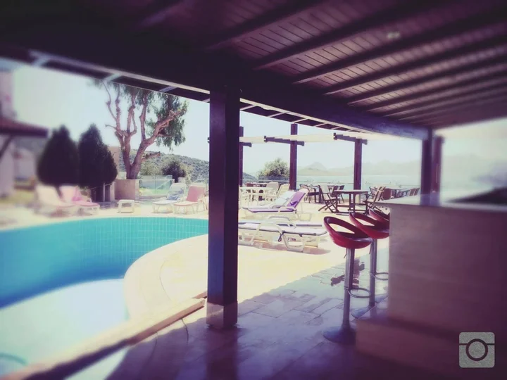 Битез: Sestra Hotel