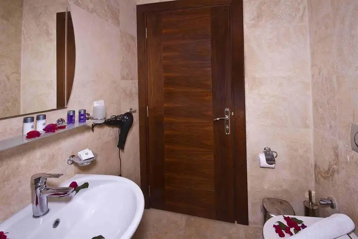 Битез: Sestra Hotel