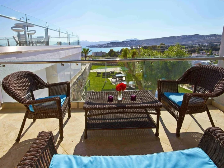 Битез: Sestra Hotel