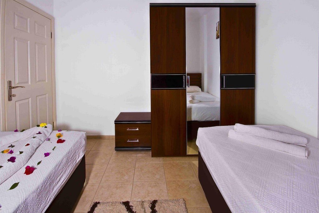 Битез: Sestra Hotel