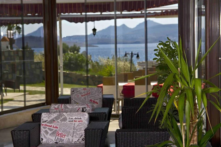 Битез: Sestra Hotel