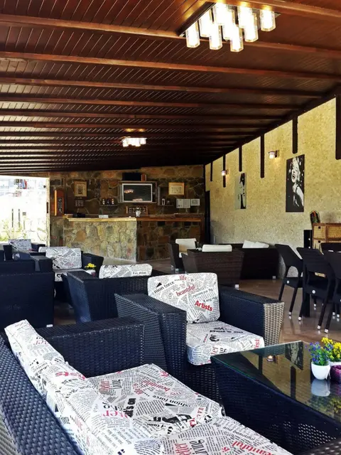 Битез: Sestra Hotel