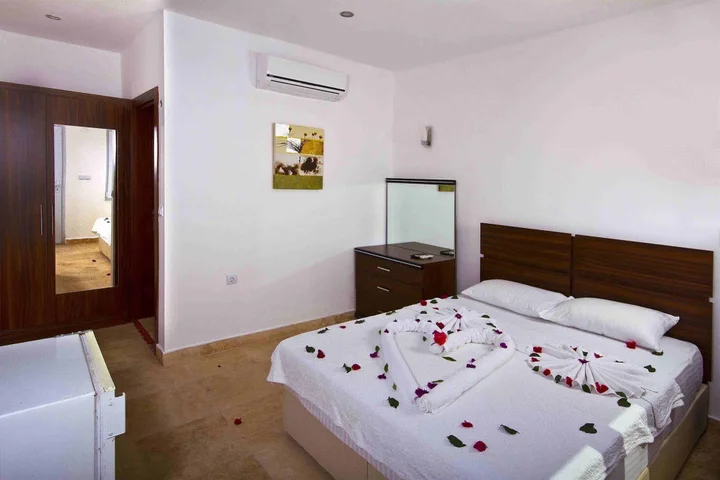 Битез: Sestra Hotel