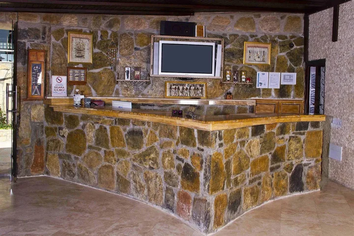 Битез: Sestra Hotel