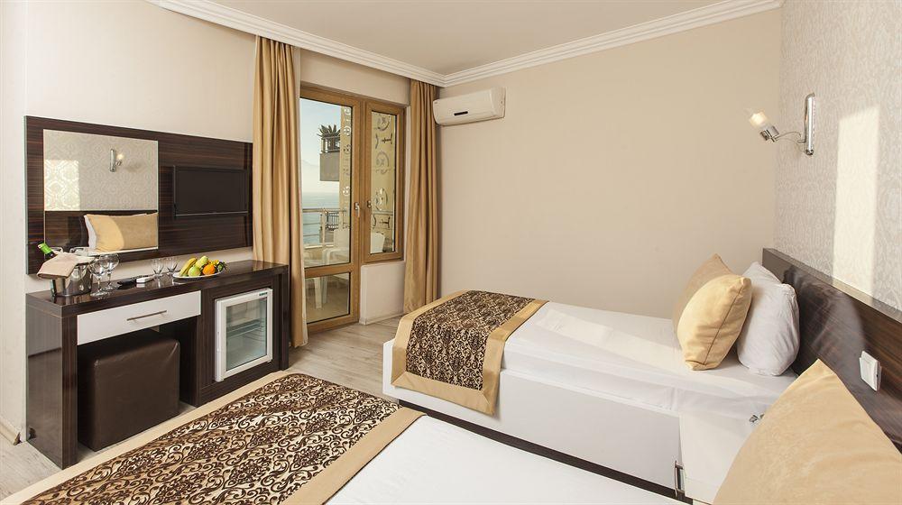 Анталья: Altes Hotel
