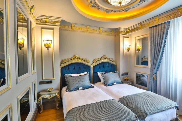 Йомра: Real King Residence