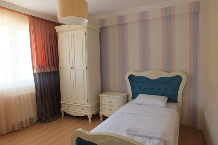 Йомра: Real King Residence