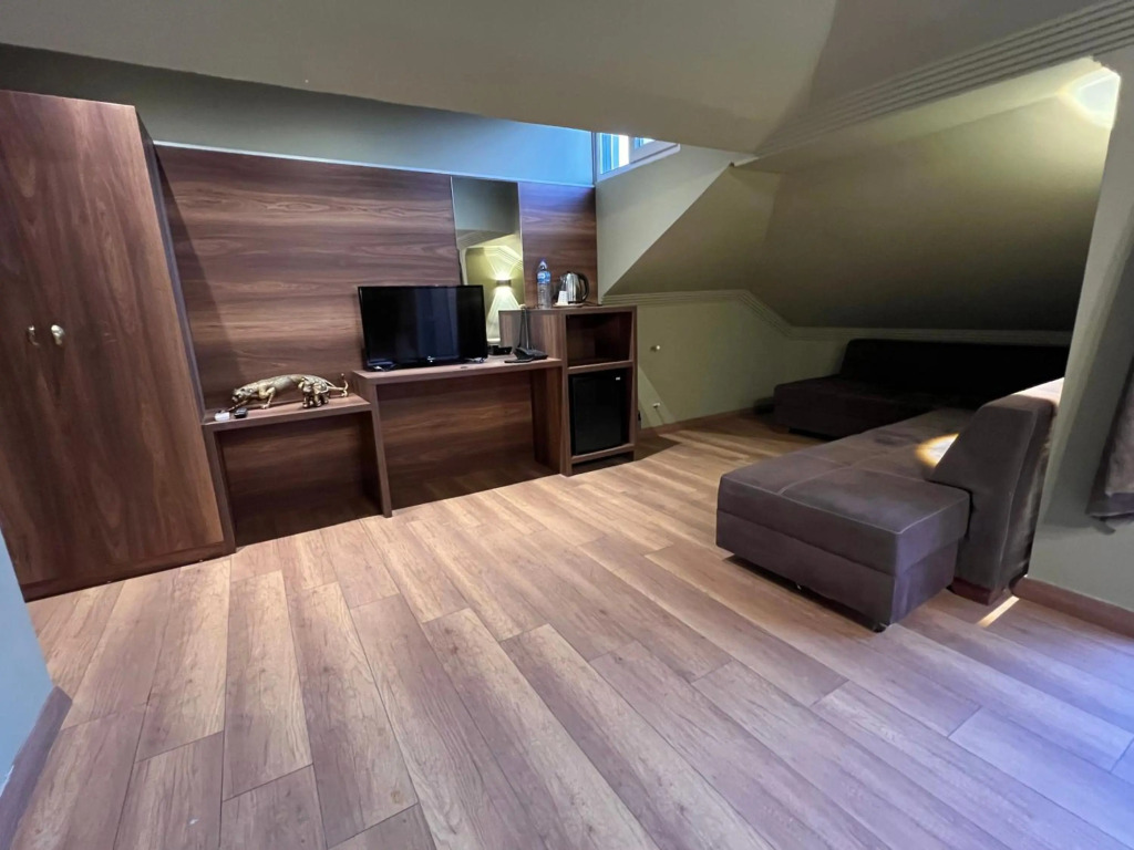 Йомра: Real King Residence