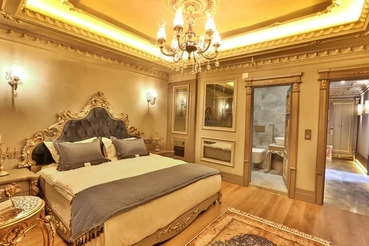 Йомра: Real King Residence