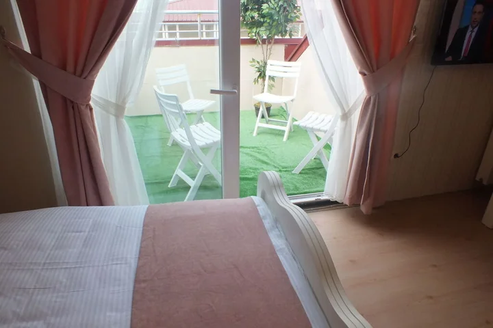 Йомра: Real King Residence