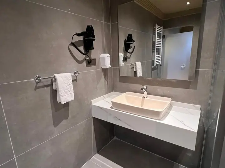 Йомра: Real King Residence