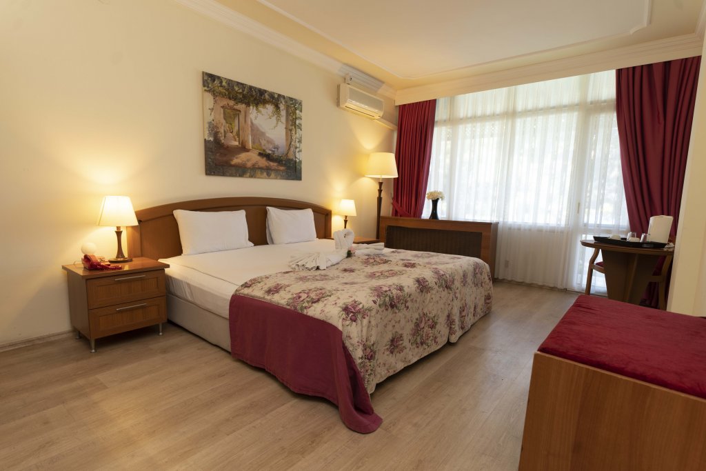 Гузеляли: Troia Tusan Hotel